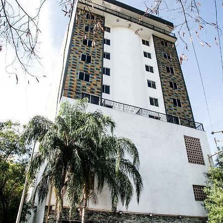 Booking Dioh Monterrey Exterior foto