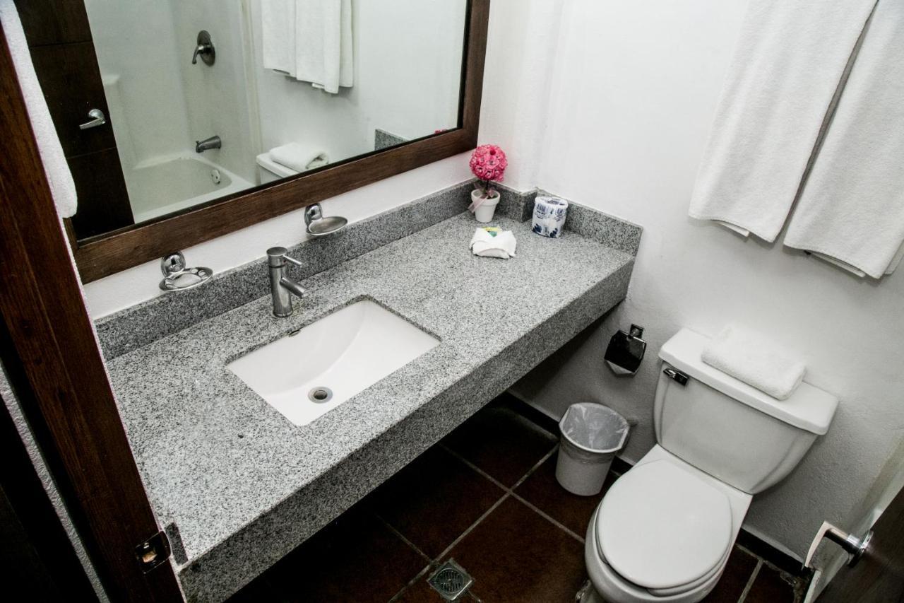 Booking Dioh Monterrey Exterior foto