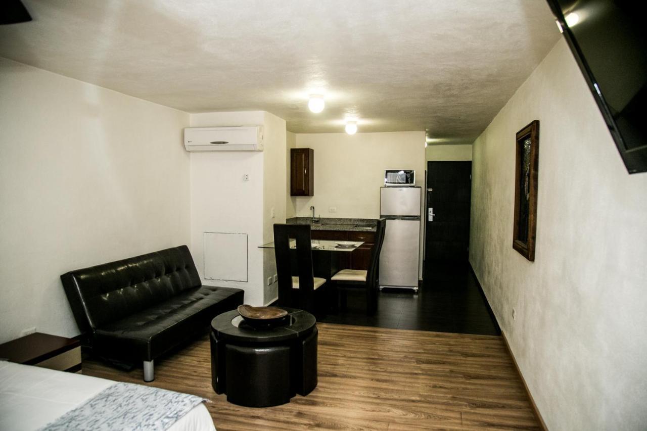 Booking Dioh Monterrey Exterior foto