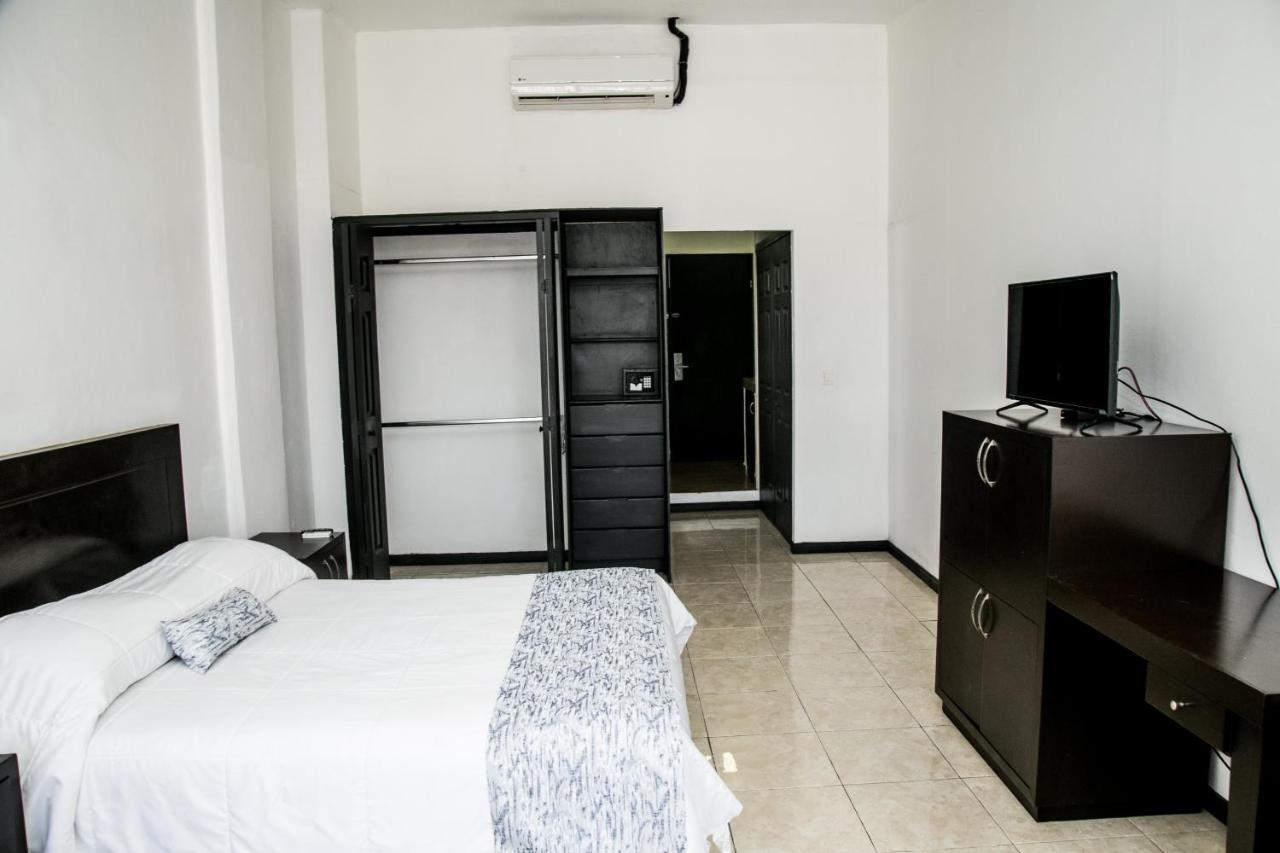 Booking Dioh Monterrey Exterior foto